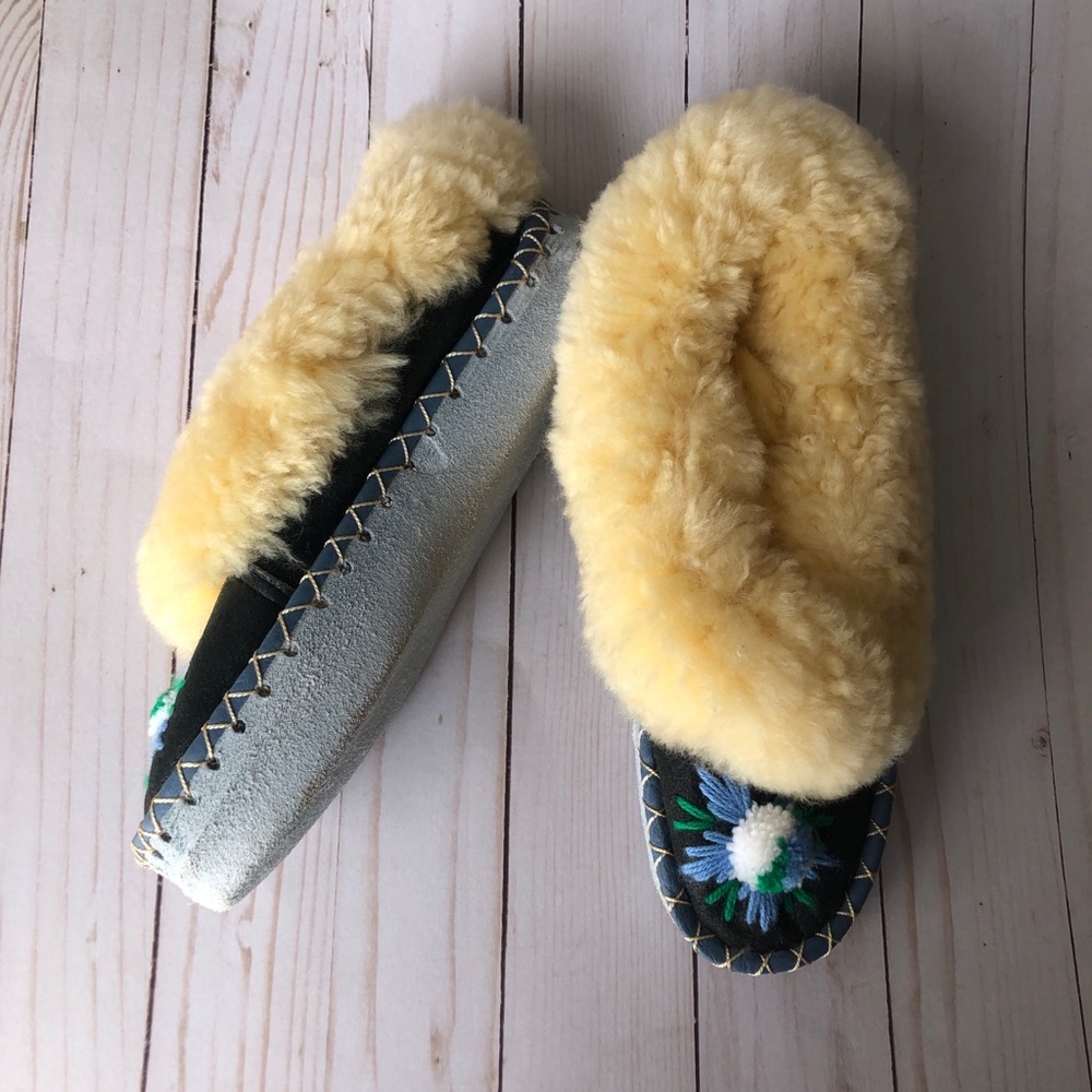 Handmade Sheepskin Super Fluffy Cozy Slippers